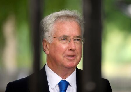 Βρετανία-ΝΑΤΟ χαιρετίζουν την νέα στρατηγική των ΗΠΑ για Αφγανιστάν