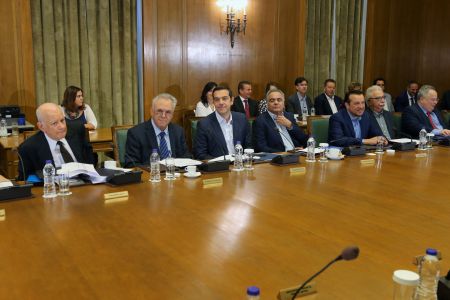 Οι αλλαγές στο Λύκειο και οι πυρκαγιές στο υπουργικό συμβούλιο