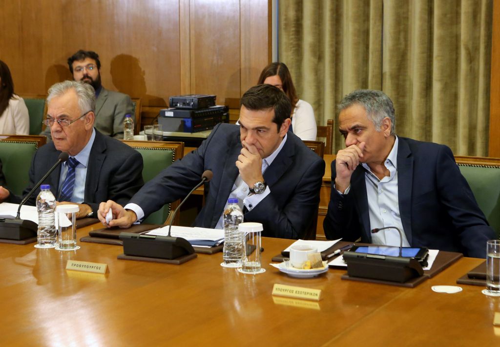 Κυβέρνηση: Δεν θέλουμε να αναδειχθεί σε μείζον διπλωματικό επεισόδιο με την Τουρκία η υπόθεση των δύο στρατιωτικών