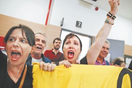 Αναβλήθηκαν οι πλειστηριασμοί της Τετάρτης