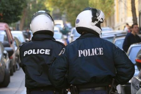 Στον εισαγγελέα ο αστυνομικός που συνεπλάκη με κακοποιούς στην Κηφισιά