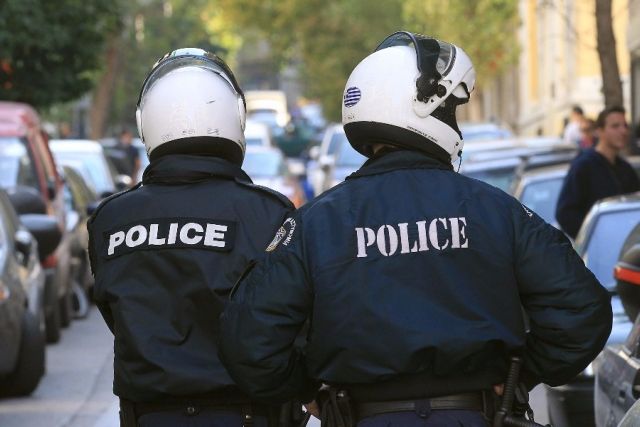 Στον εισαγγελέα ο αστυνομικός που συνεπλάκη με κακοποιούς στην Κηφισιά