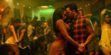 H Μαλαισία απαγορεύει το «ακατάλληλο» Despacito