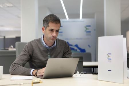 Κώστας Μπακογιάννης: Ο Αλέξης Τσίπρας προδίδει τη γενιά μας