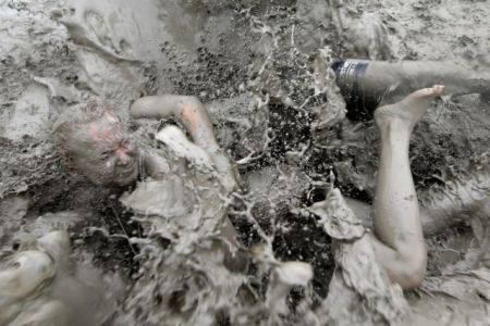 Η Νέα Ζηλανδία πληρώνει αδρά και εισάγει λάσπη από τη Ν.Κορέα