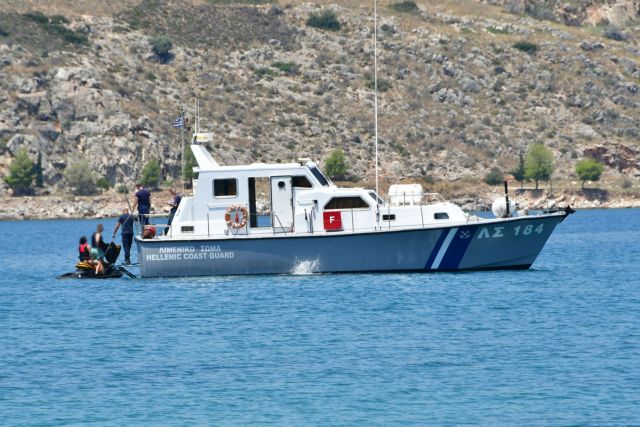 Σύρος: Εντοπίστηκε ύποπτο σκάφος από τις λιμενικές αρχές