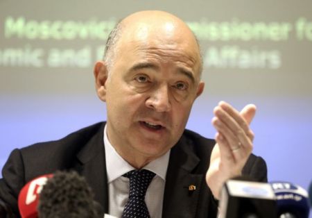 Μοσκοβισί: Ογκώδες δημοκρατικό έλλειμμα στην ευρωζώνη