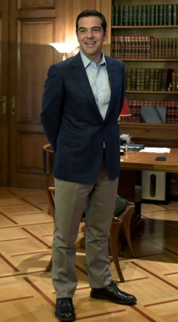 Χορός Μαξίμου στην πίστα των αγορών