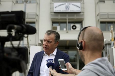 Στ. Θεοδωράκης: Ημουν και είμαι με τον Μακρόν