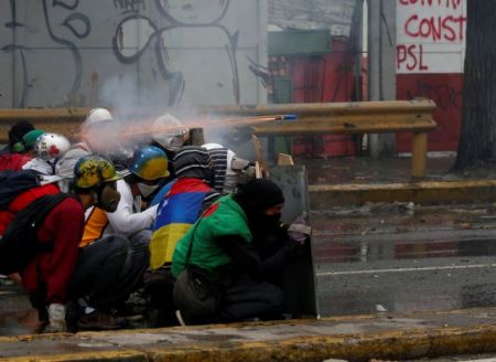 Βενεζουέλα: Κάλεσμα για αποκλεισμό των δρόμων την Κυριακή