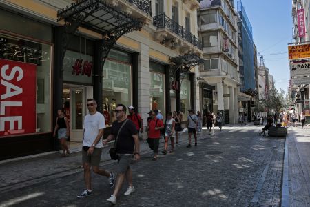 Ευρωβαρόμετρο: Απαισιοδοξία για την κατάσταση της ελληνικής οικονομίας