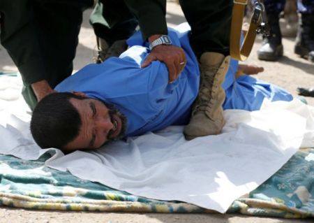 Υεμένη: Δημόσια εκτέλεση άνδρα για τη δολοφονία και βιασμό 3χρονου κοριτσιού