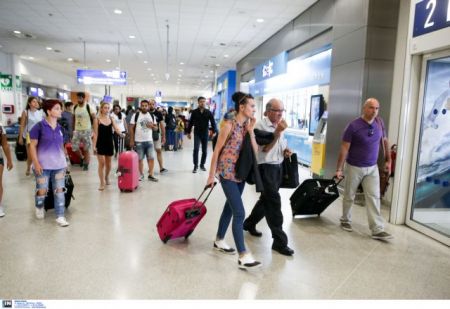 Στο «Ελ. Βενιζέλος» η πρώτη απευθείας πτήση Αθήνας- Πεκίνου της Air China