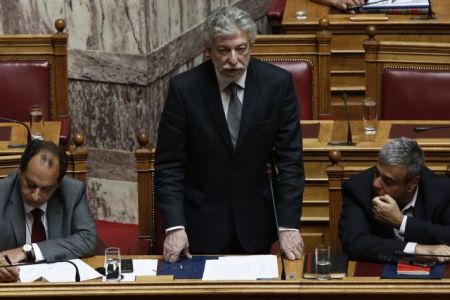 Αντιπαράθεση Κοντονή – Τζαβάρα για τροπολογία για τον Κώδικα των Συμβολαιογράφων