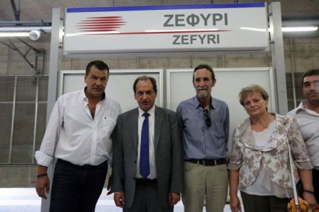 Εγκαινιάστηκαν οι σιδηροδρομικοί σταθμοί Αθήνας και Ζεφυρίου