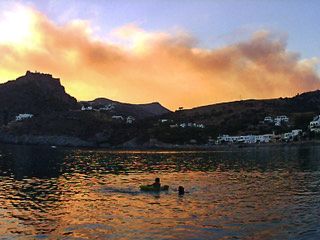 Κύθηρα: Συγκρατημένη αισιοδοξία για την πυρκαγιά