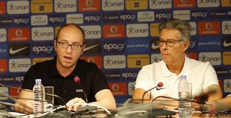 Η ΕΠΟ παρουσίασε Περέιρα και τα «είπε» με τον υφυπουργό