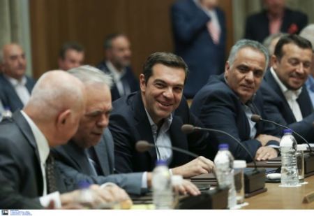 Μάχη επιρροής στο εσωτερικό της κυβέρνησης