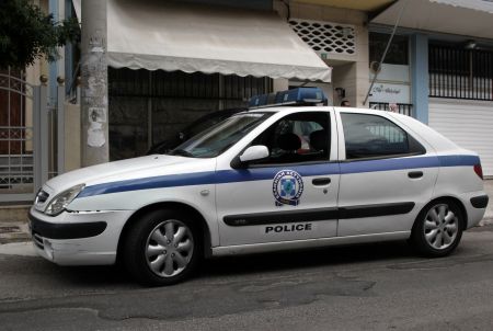 Πέθανε η 18χρονη που είχε προσπαθήσει να στραγγαλίσει ο πατέρας της