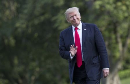 Τραμπ: Αναμένεται να ακυρώσει πρόγραμμα του Ομπάμα για προστασία 600.000 μεταναστών