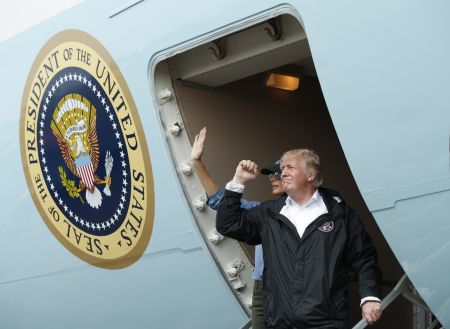 Ο Τραμπ συγκαλεί την ομάδα εθνικής ασφαλείας  – «Θα δούμε αν θα επιτεθούμε»