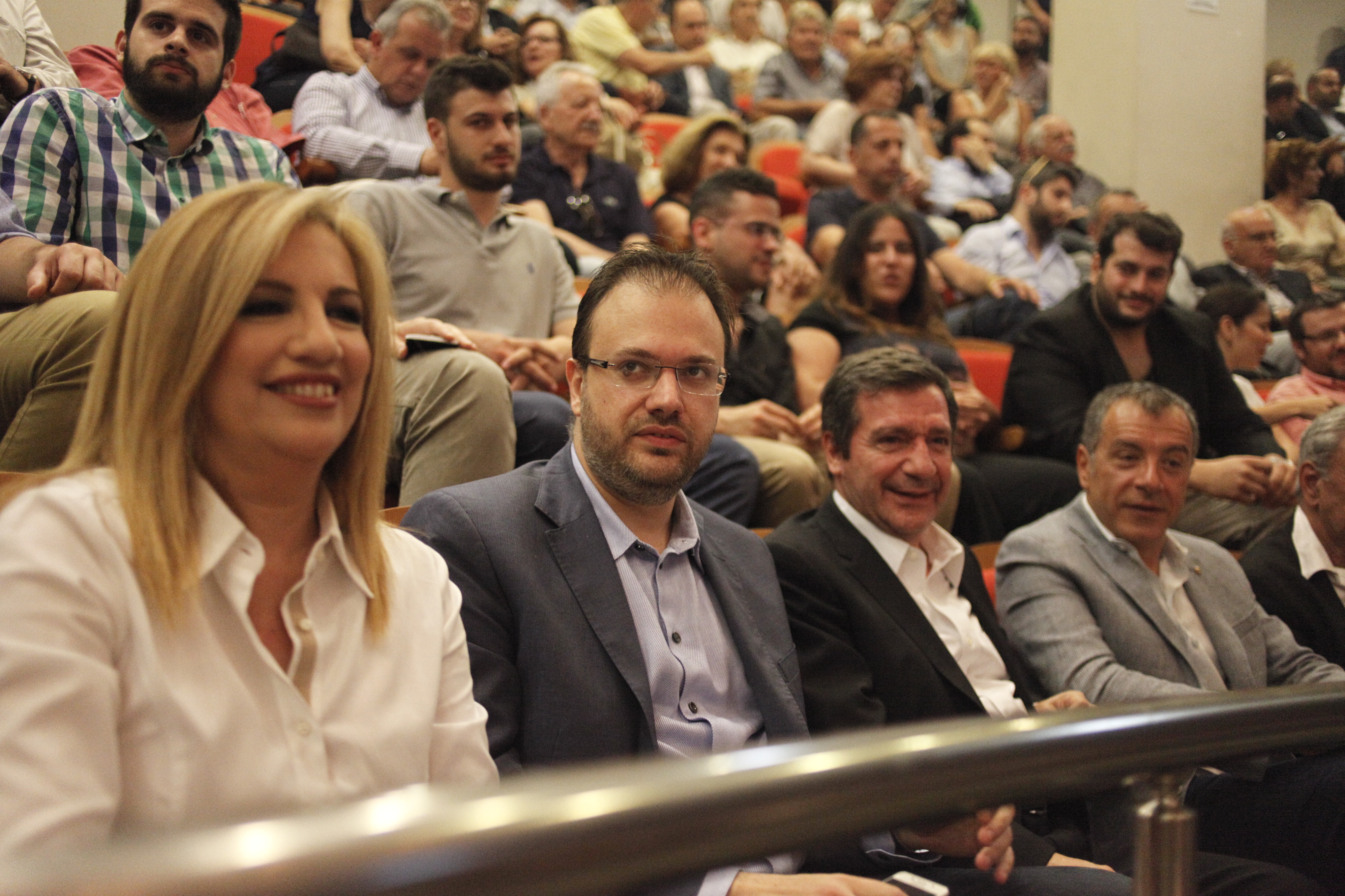 Παρασκήνια και διεργασίες στην Κεντροαριστερά