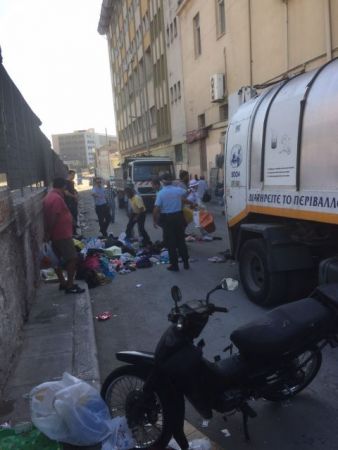 Πειραιάς: «Επιχείρηση σκούπα» για την αντιμετώπιση του παρεμπορίου