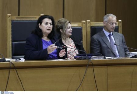 Δίκη ΧΑ: Γροθιά στην οργάνωση από το πρώην μέλος της Ηλία Σταύρου