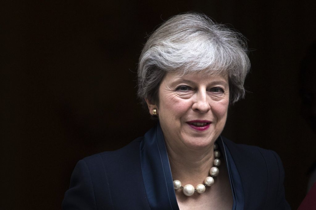 «Η Βρετανία πρώτη» λέει η Μέι κατά το «πρώτη η Αμερική» του Τράμπ