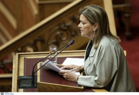 Αντωνοπούλου: Η ανεργία θα μειωθεί κάτω του 20% μέσα στο 2018