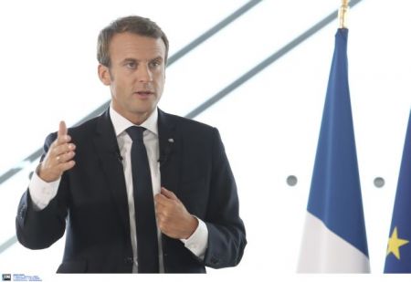 Βασιλικά γενέθλια για τον πρόεδρο Μακρόν