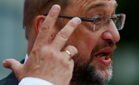 Όρους βάζει ο Σουλτς για τη συμμετοχή του σε νέα κυβέρνηση Μέρκελ