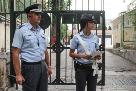 17 ανήλικοι εμπλέκονται σε ρίψεις ναφθαλίνης σε σχολεία