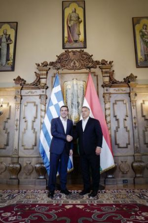 «Τον Μπελογιάννη και τα μάτια σου»