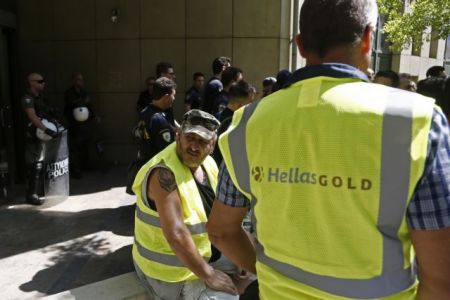 Νέα συγκέντρωση μεταλλωρύχων στο υπουργείο Περιβάλλοντος και Ενέργειας