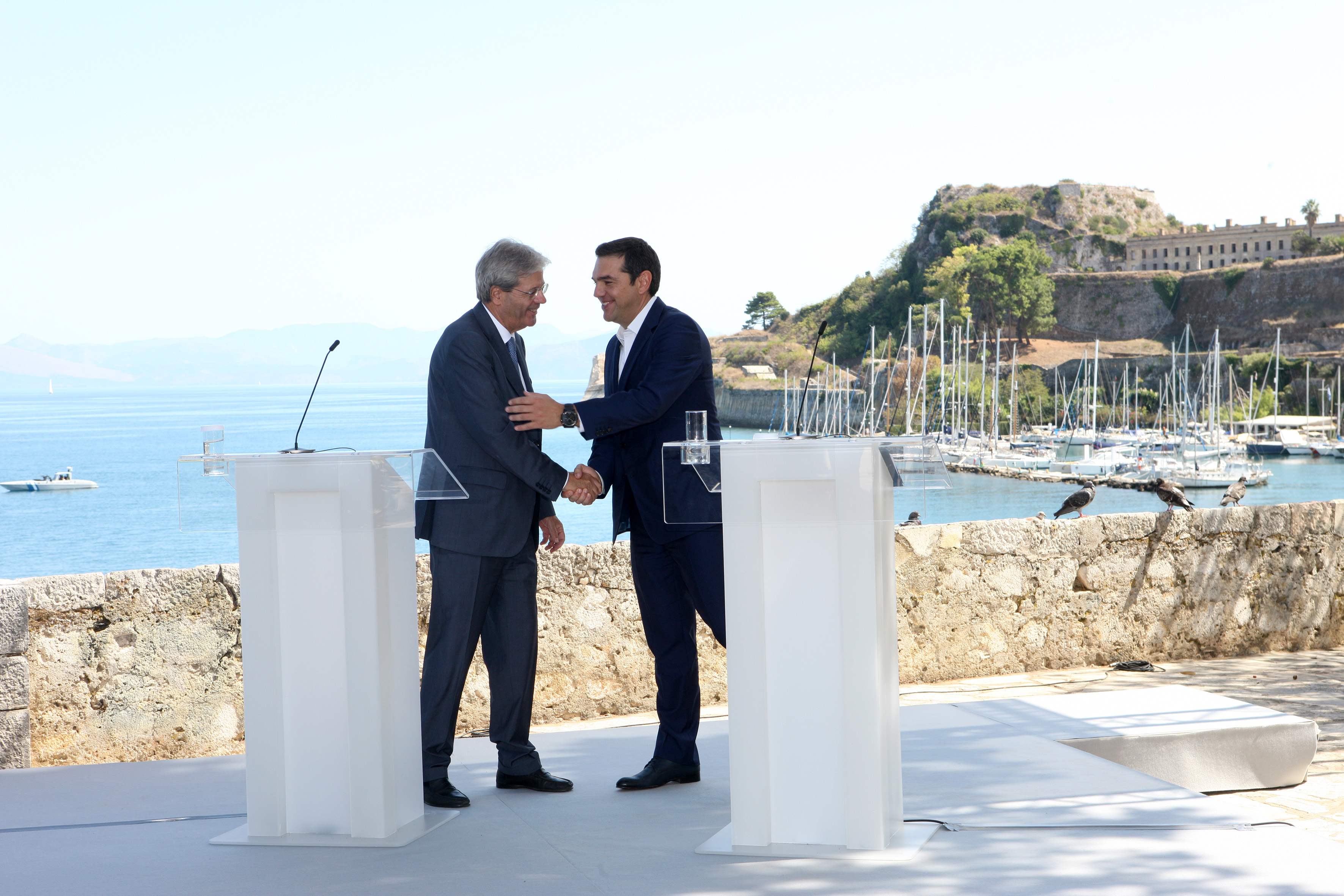 Τσίπρας-Τζεντιλόνι για νέα όδευση του αγωγού IGI