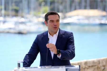 Τσίπρας: Οδηγούμε με ασφάλεια τη χώρα στην έξοδο από την κρίση