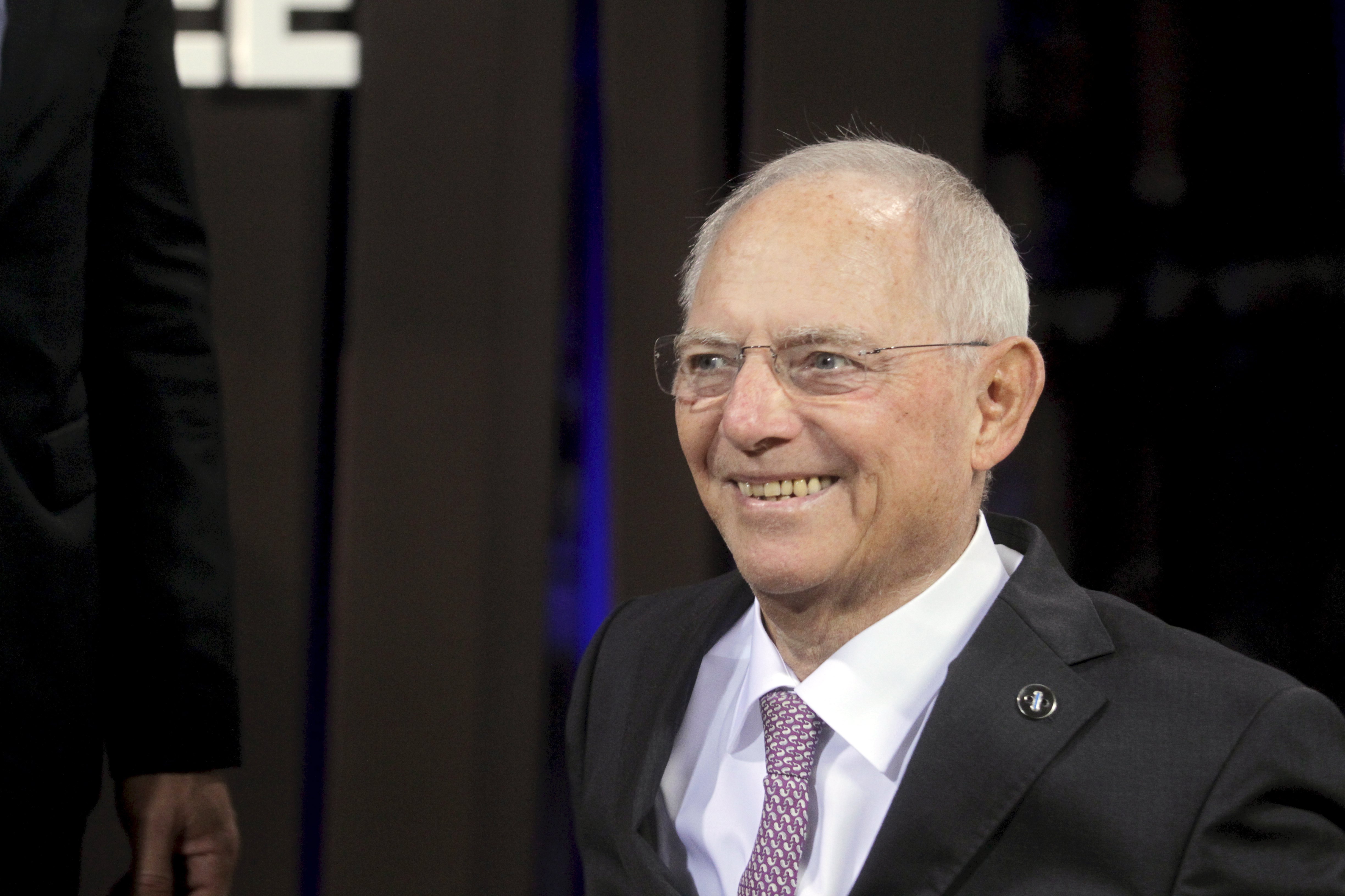 Πιέσεις Συντηρητικών σε Σόιμπλε να αναλάβει την προεδρία της Bundestag