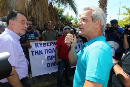 Kατάληψη των γραφείων της ΠΝΟ από ναυτεργάτες