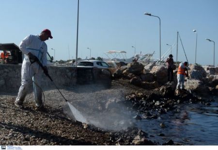 ΕΛΚΕΘΕ: Προέχει η αντιμετώπιση της εκτεταμένης θαλάσσιας ρύπανσης