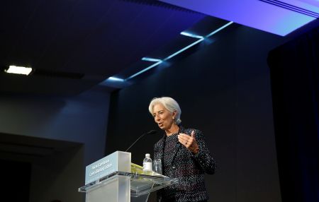 Καμπανάκι Λαγκάρντ για διαφθορά:Πάνω από 2% του παγκόσμιου ΑΕΠ ετησίως