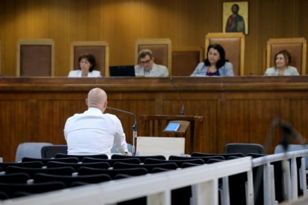 Μάρτυρες δίχως πρόσωπο απέναντι στη Χρυσή Αυγή