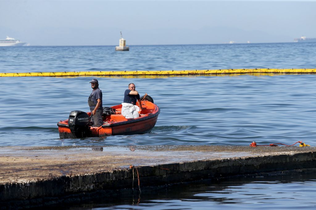 Άλλο πλοίο αναμένονταν και άλλο ανέλαβε την απάντληση καυσίμων από το «ΑΓΙΑ ΖΩΝΗ ΙΙ»