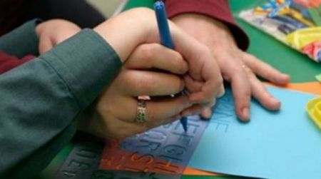 Φυσικοθεραπευτές: Δραματική μείωση δημοσίων δαπανών στην ειδική αγωγή