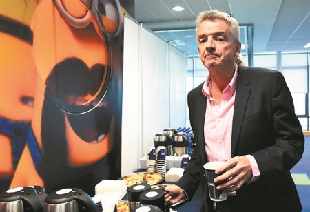 Ελπίδες για ανάκαμψη τουρισμού και αερομεταφορών