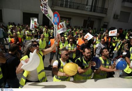 Βάλτωσαν οι επενδύσεις σε Ελληνικό και Χαλκιδική