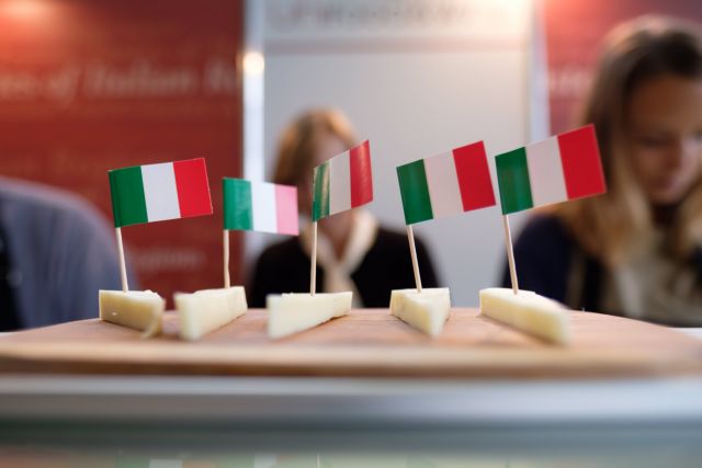 Τα πιο διάσημα ιταλικά τυριά παράγονται «μέσα στον πόνο»