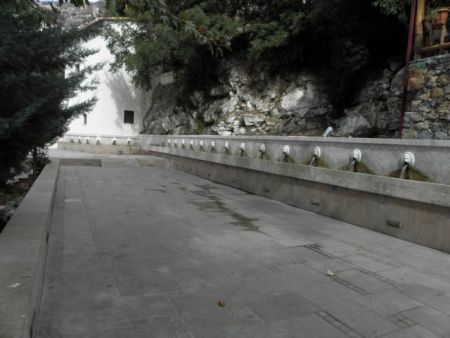 Χορεύοντας στο Σπήλι