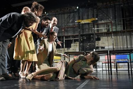 «Το Φιντανάκι» σε σκηνοθεσία Αζά στο Εθνικό Θέατρο