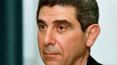 Κ. Σταυρινίδης:Λαϊκισμός και έλλειψη παιδείας κρατούν τη χώρα πίσω